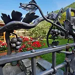 La Maison Des Vignerons D'hotes مزرعة للإقامة Donnaz