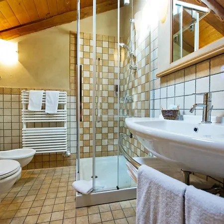 Lantgård La Maison Des Vignerons D'hotes Donnaz