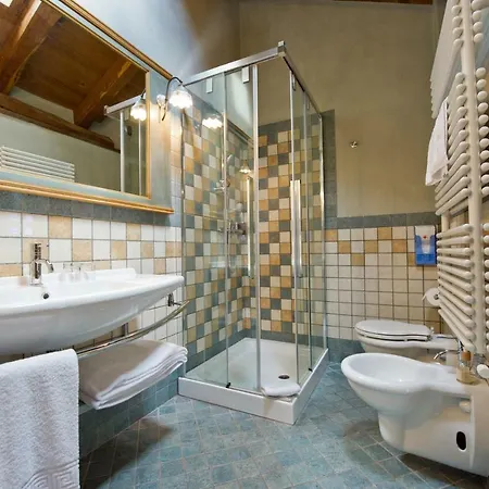 La Maison Des Vignerons D'hotes Farm stay Donnaz