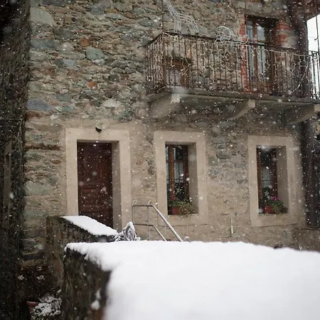 La Maison Des Vignerons D'hotes Lantgård Donnaz