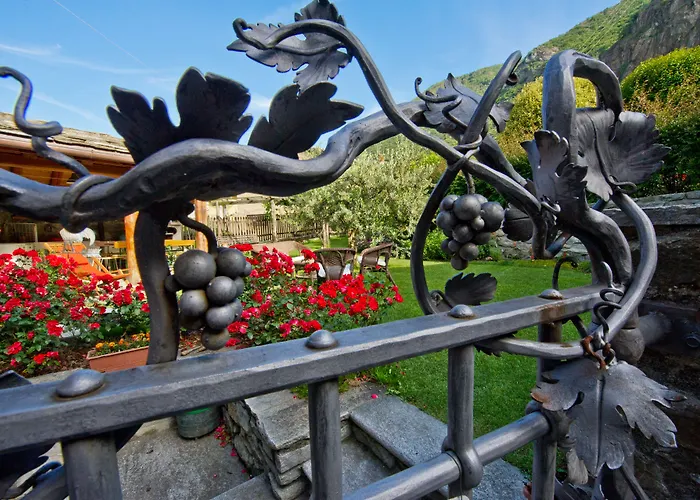 La Maison Des Vignerons D'hotes Vakantieboerderij Donnaz